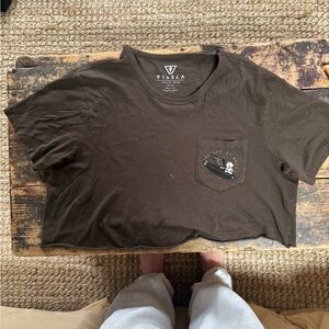 VISSLA Cropped Brown Short Sleeve Tee